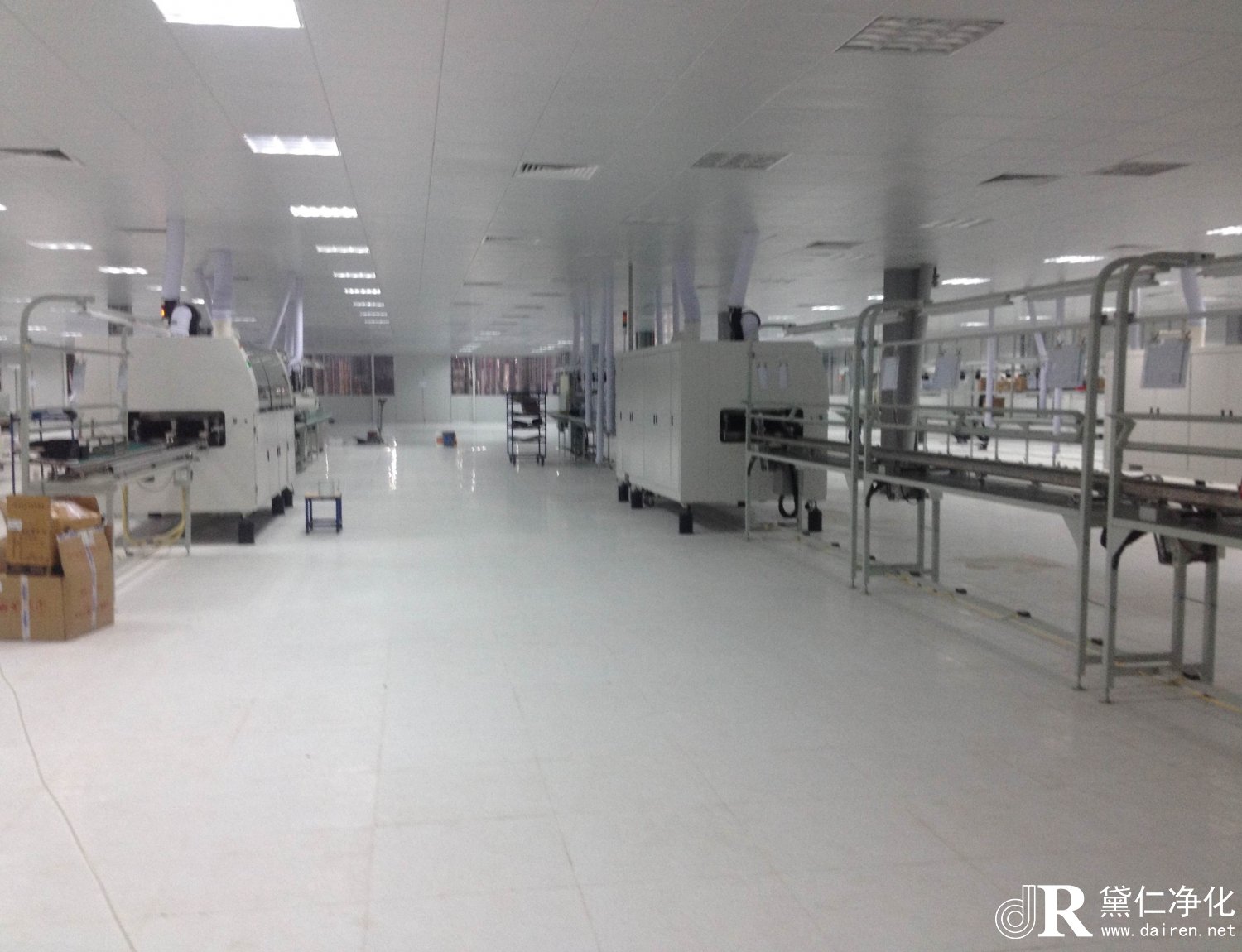 十萬級潔凈室室內(nèi)空氣參數(shù)的要求