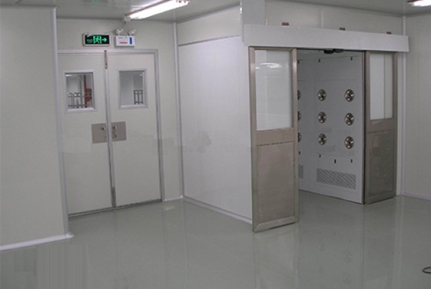 無塵車間風(fēng)淋室的使用與維護(hù)